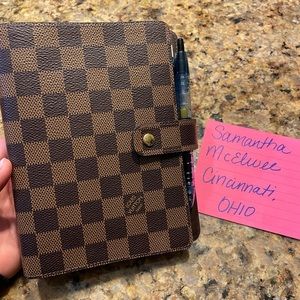 Authentic Louis Vuitton Agenda MM♥️